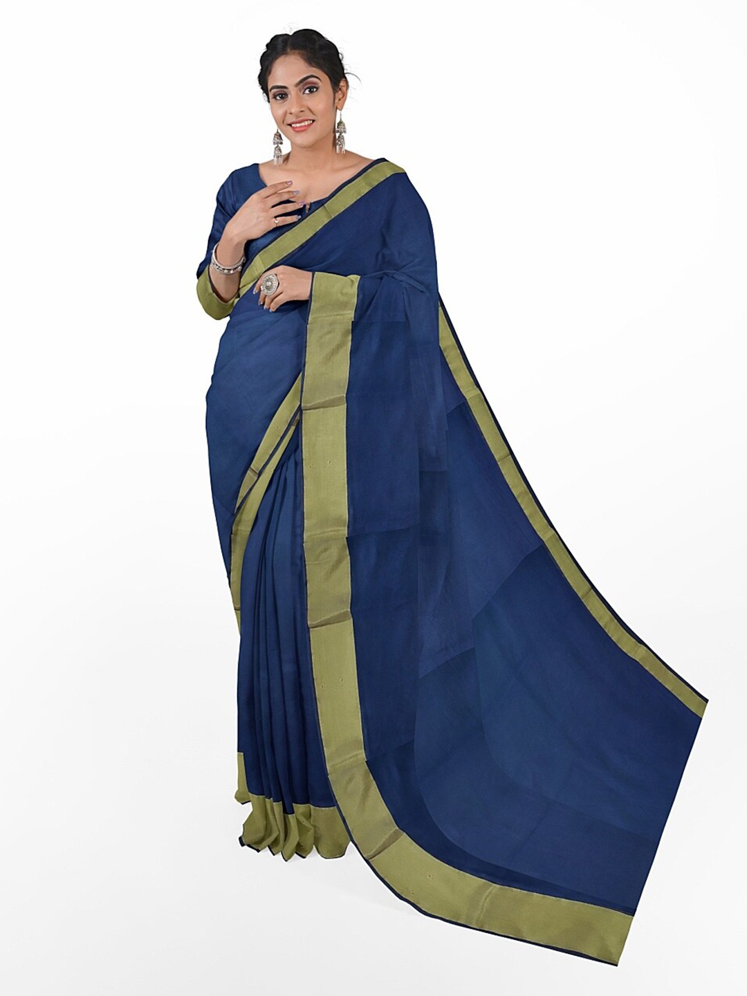 

KALINI Navy Blue & Green Silk Cotton Sungudi Saree With Un-Stitched Blouse
