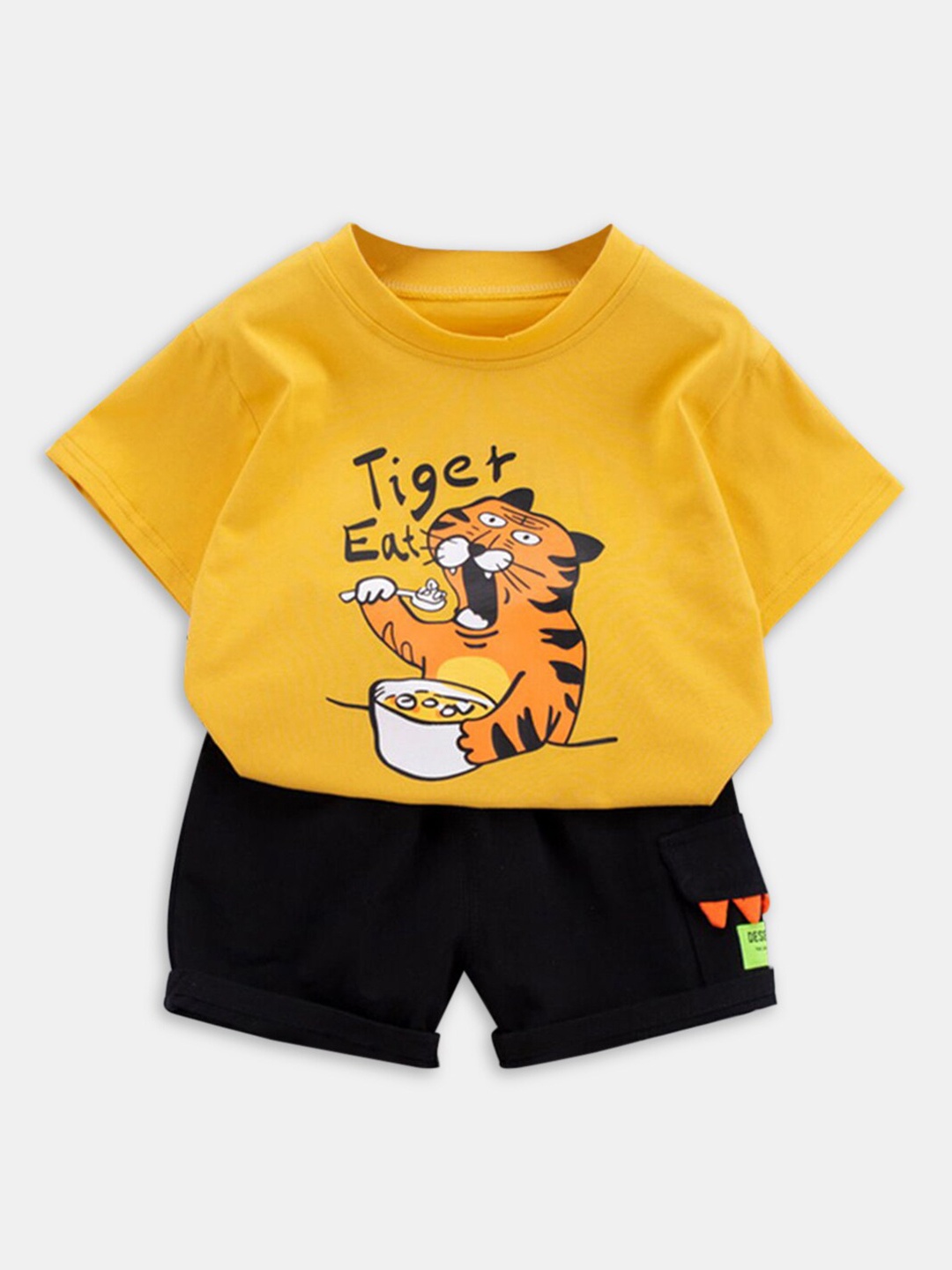 

Hopscotch Boys Yellow & Black Printed T-shirt with Shorts