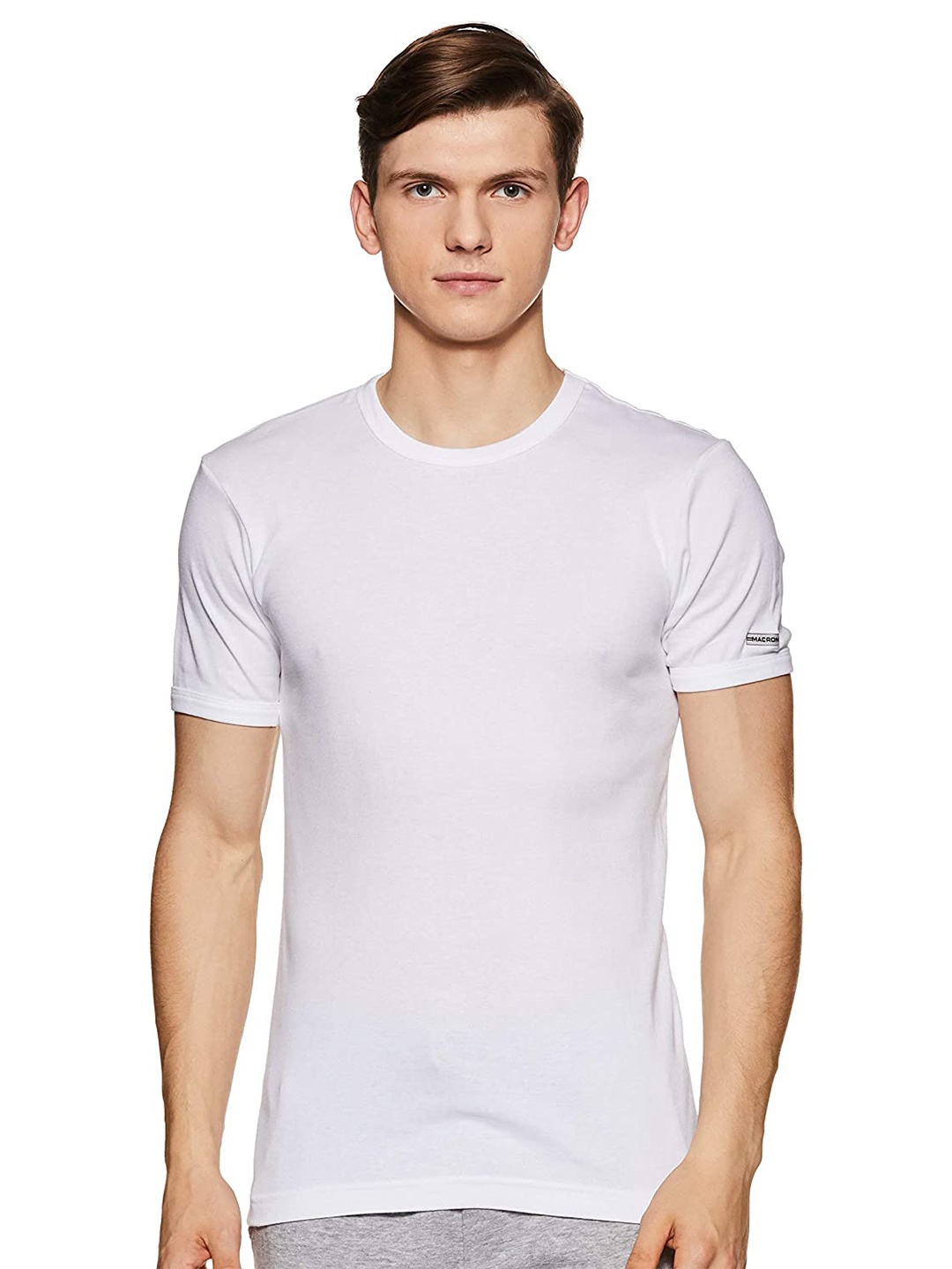 

Macroman M-Series Men White Solid Regular fit T-shirt