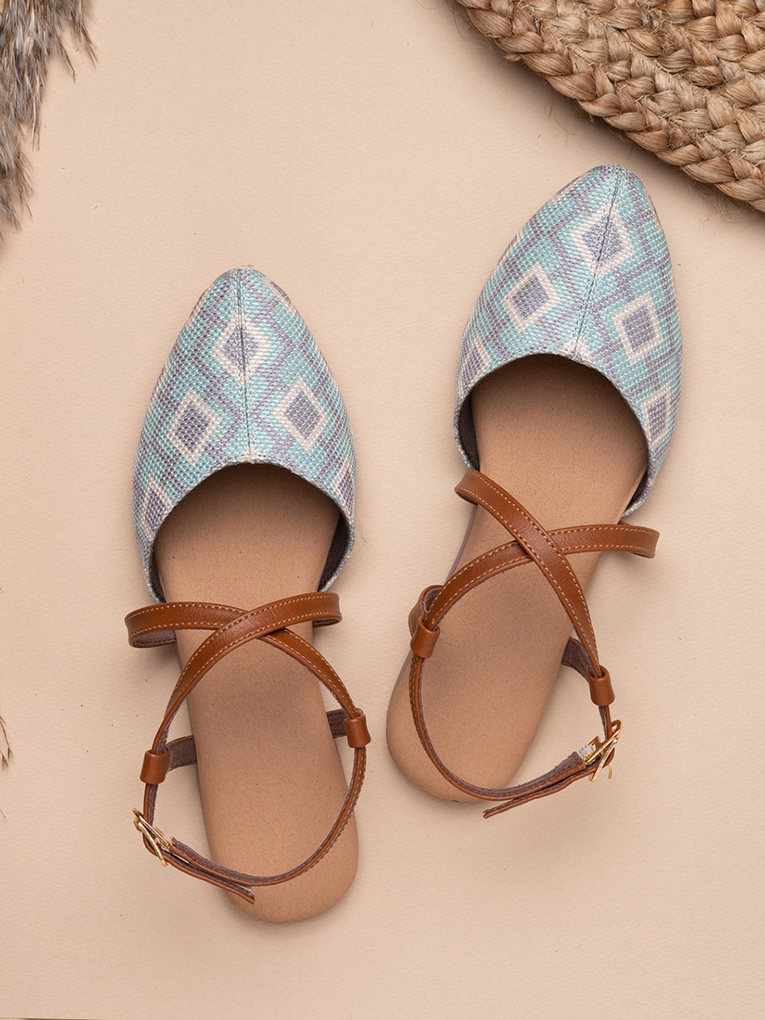 

ZOUK Women Blue Printed Gladiator Flats