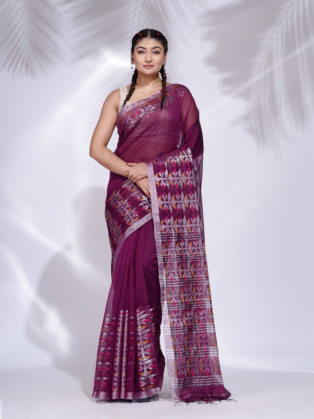

Charukriti Ethnic Motifs Woven Design Zari Saree, Magenta