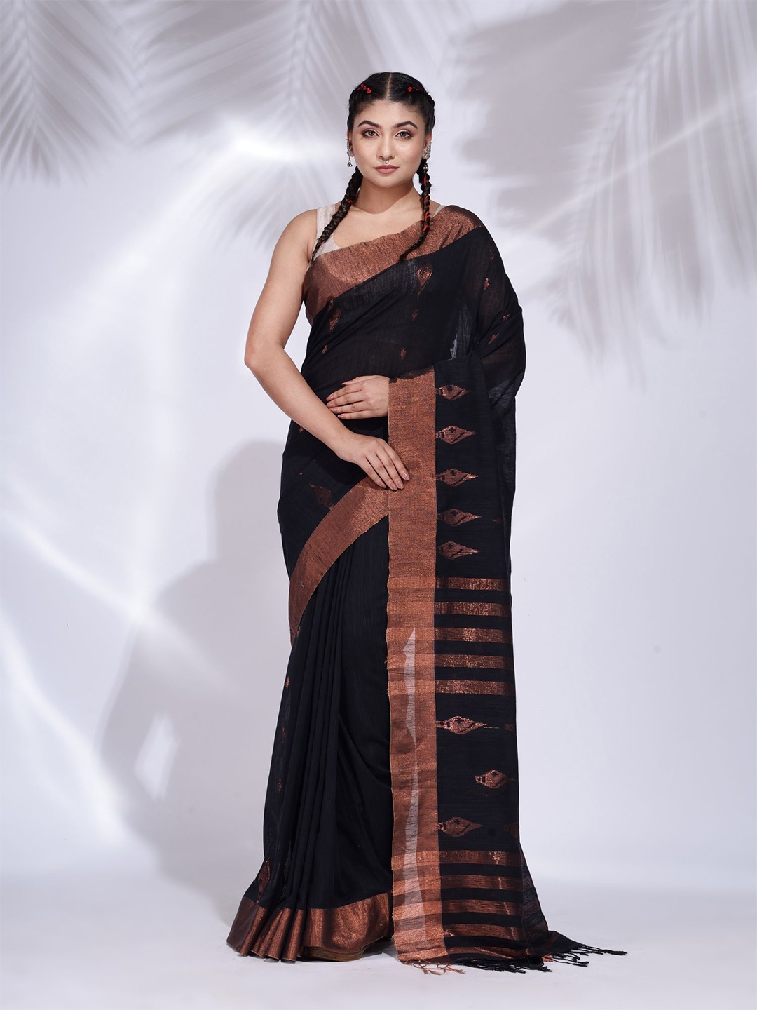 

Charukriti Black & Gold-Toned Ethnic Motifs Zari Pure Cotton Saree