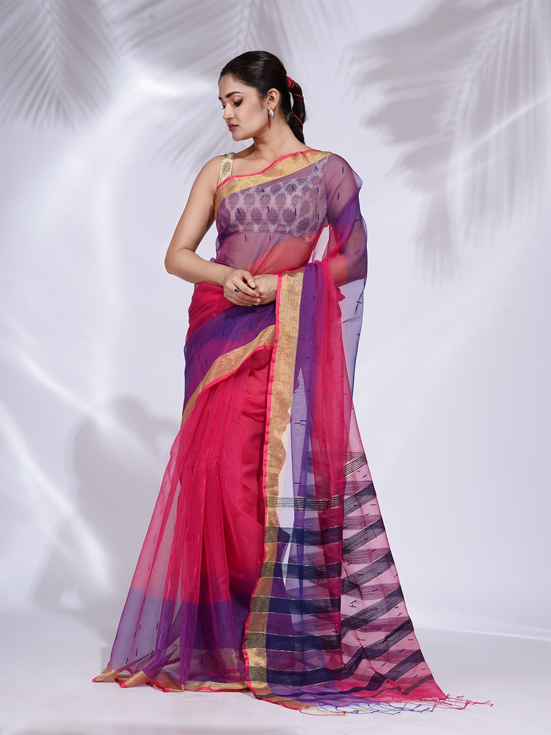 

Charukriti Fuchsia & Gold-Toned Woven Design Zari Saree