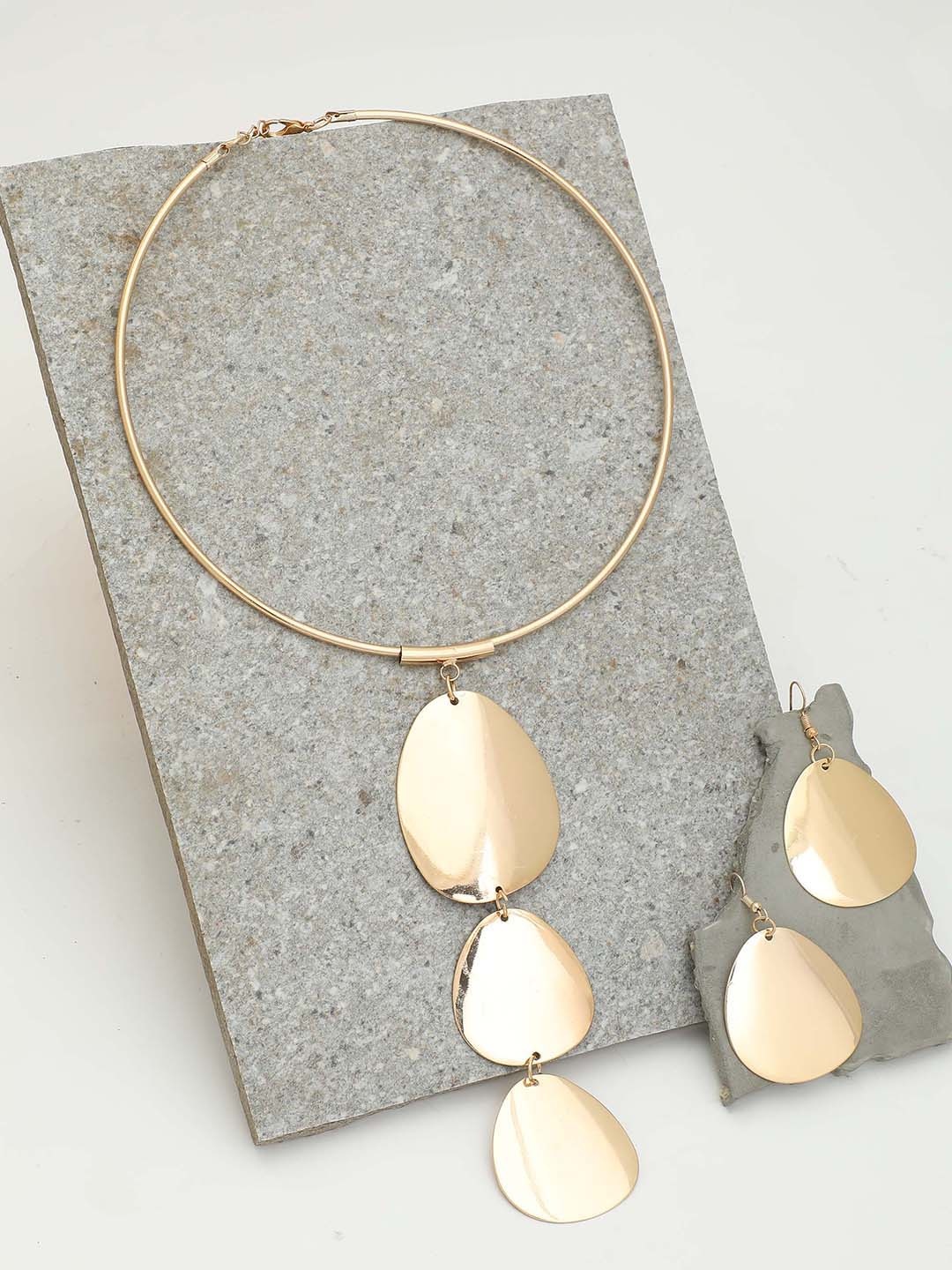 

SOHI Gold-Plated Designer Necklace & Earring Set