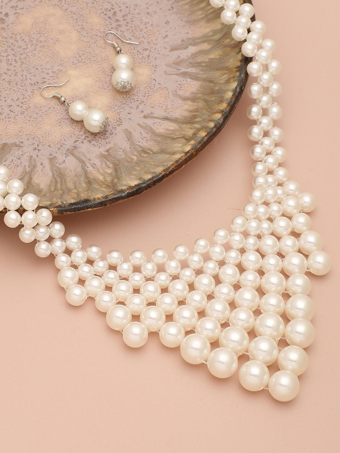 

SOHI White Pearl Studded Jewellery Set