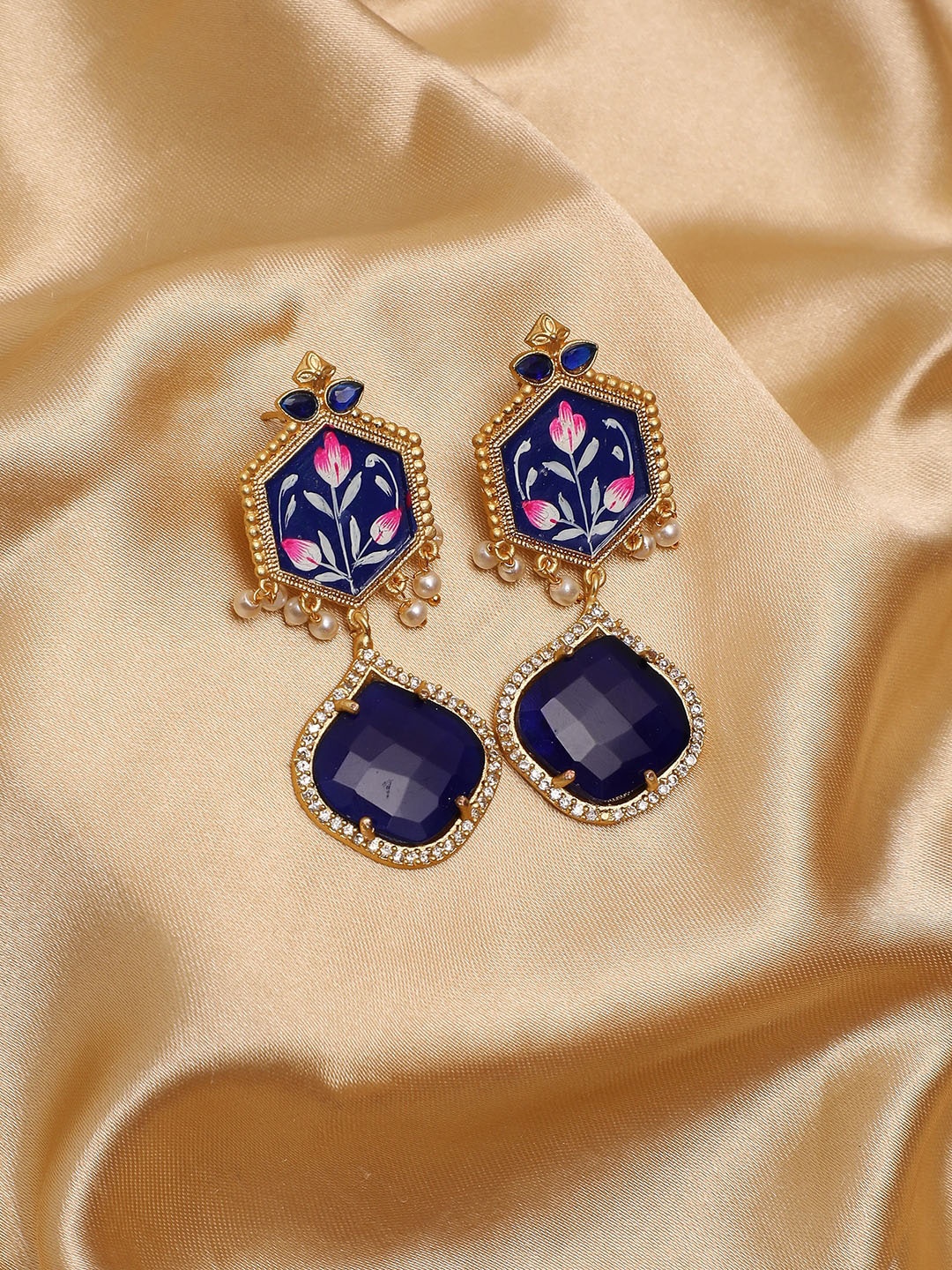

SOHI Blue Contemporary Drop Earrings