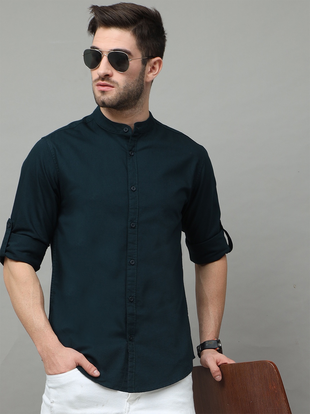 

HERE&NOW Men Green Solid Regular Fit Casual Shirt