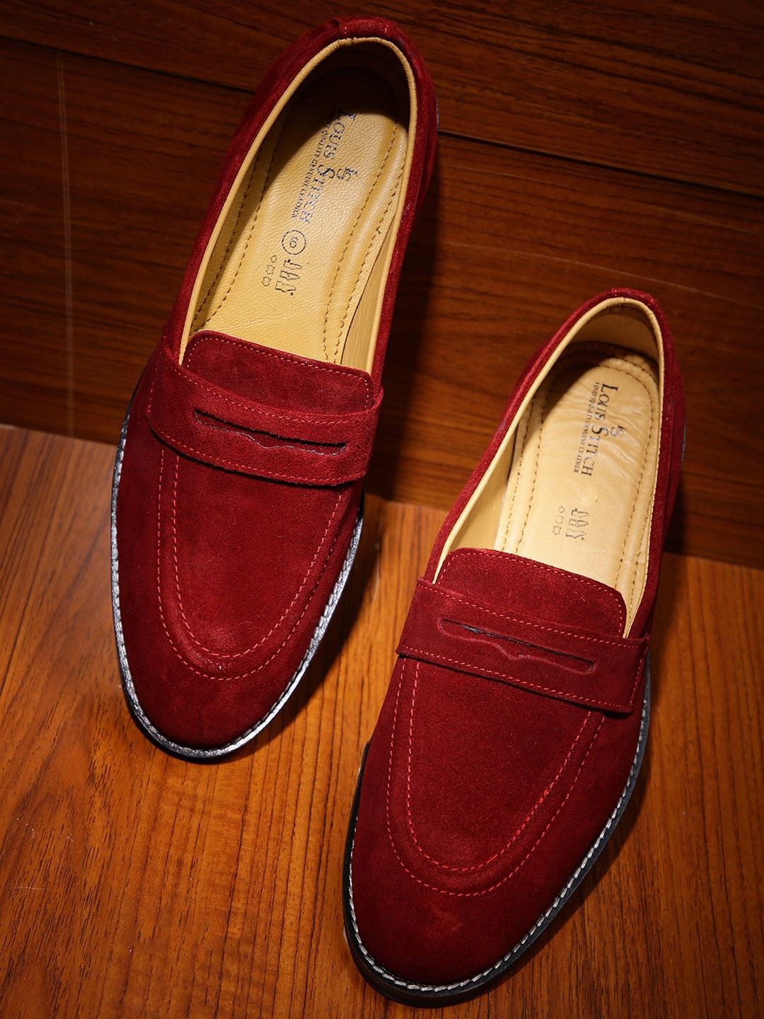 

LOUIS STITCH Men Red Suede Loafers