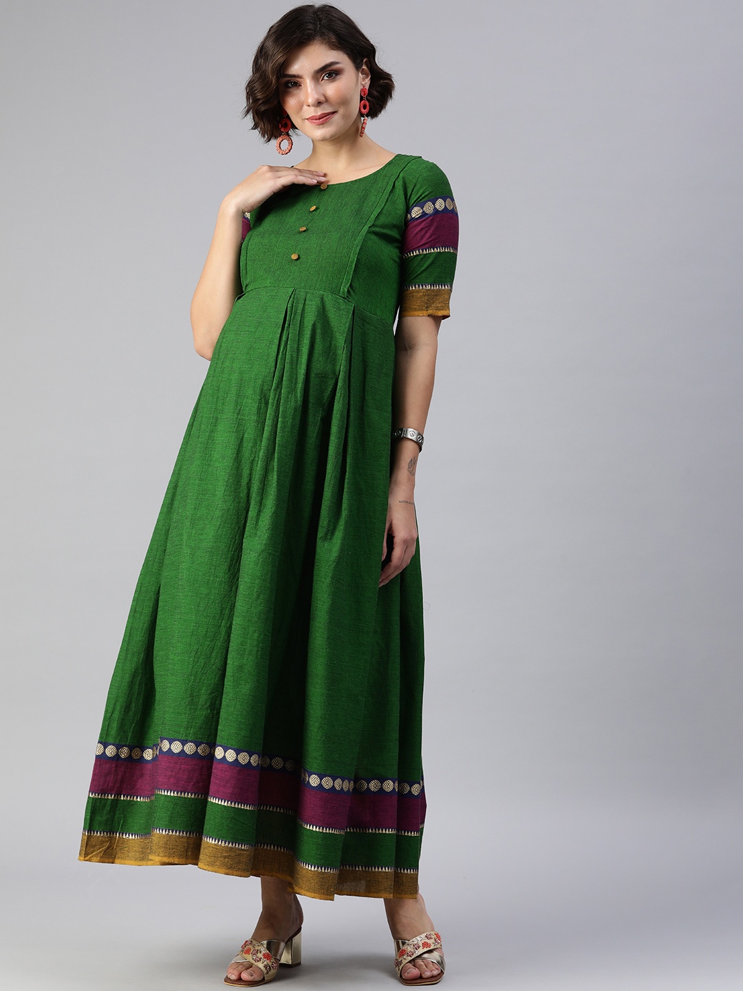 

Swishchick Green Solid Maternity Maxi Dress