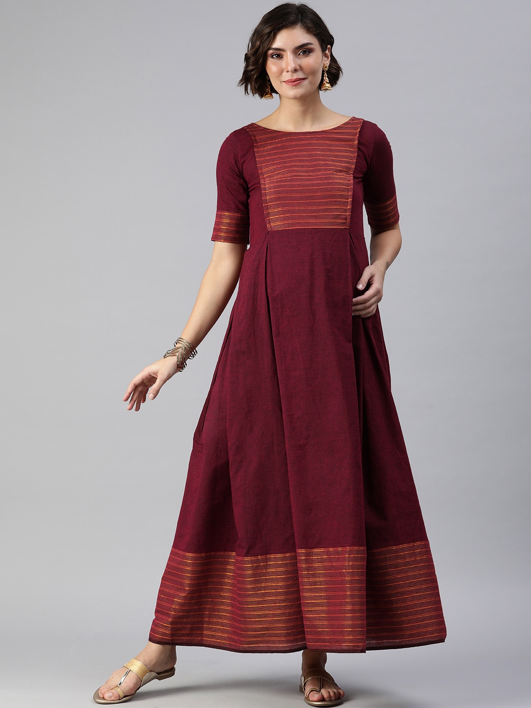 

Swishchick Maroon Solid Maternity Maxi Dress