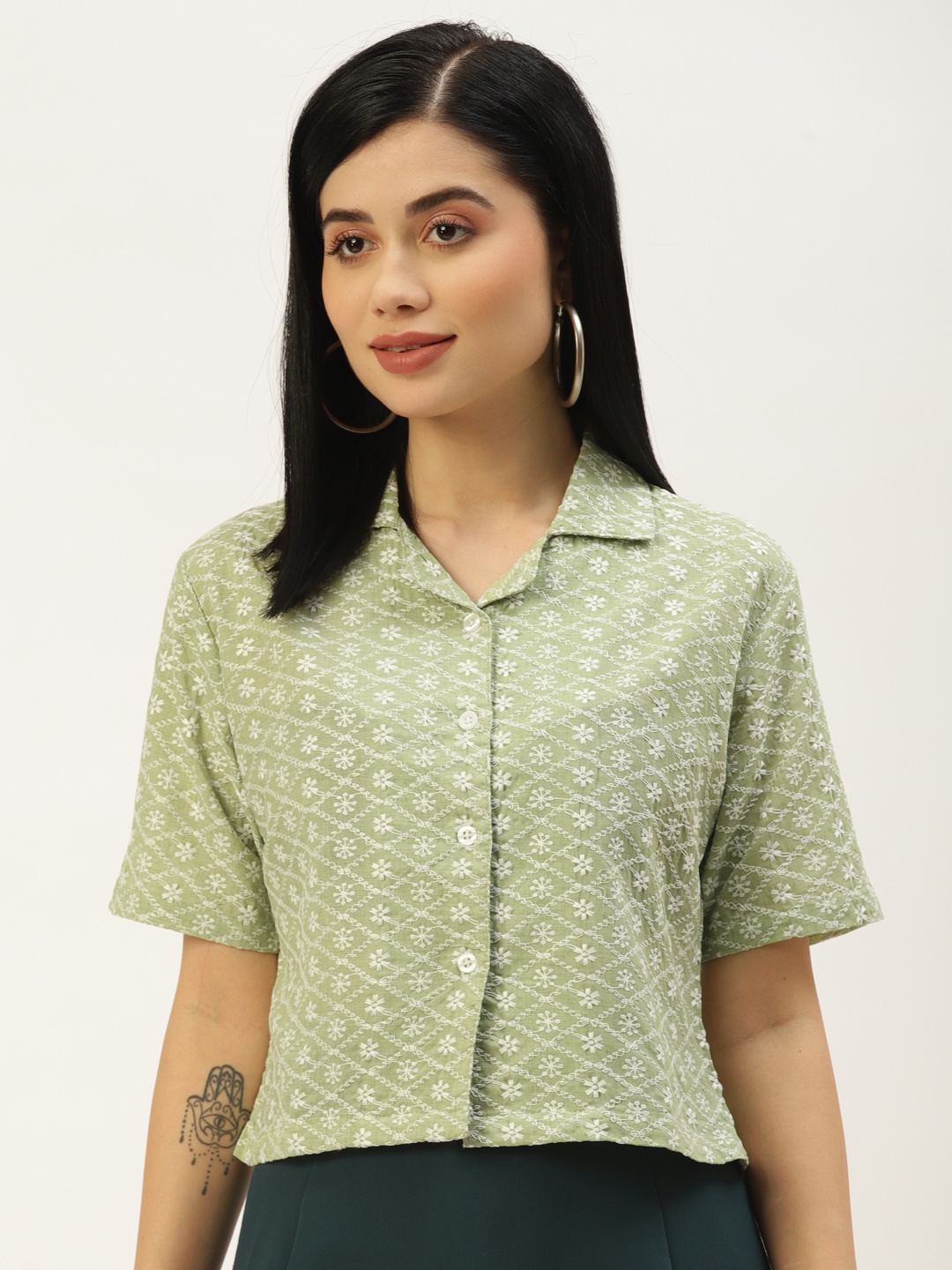 

AKIMIA Green Floral Embroidered Cotton Shirt Style Crop Top