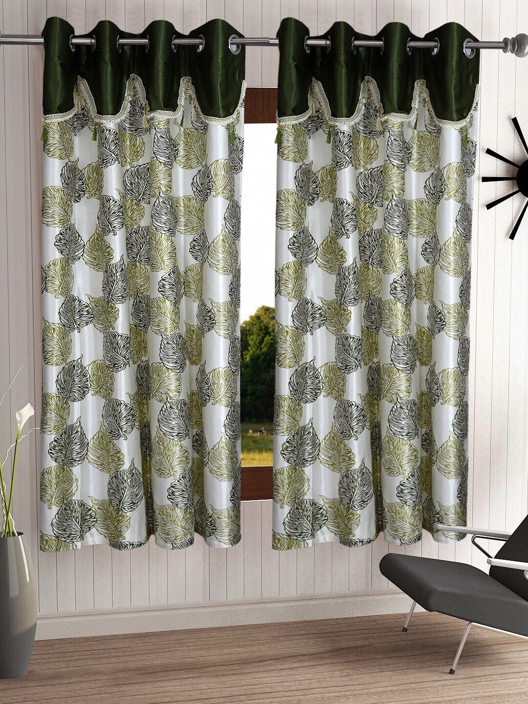 

Cortina Green & Silver-Toned Set of 2 Floral Window Curtains