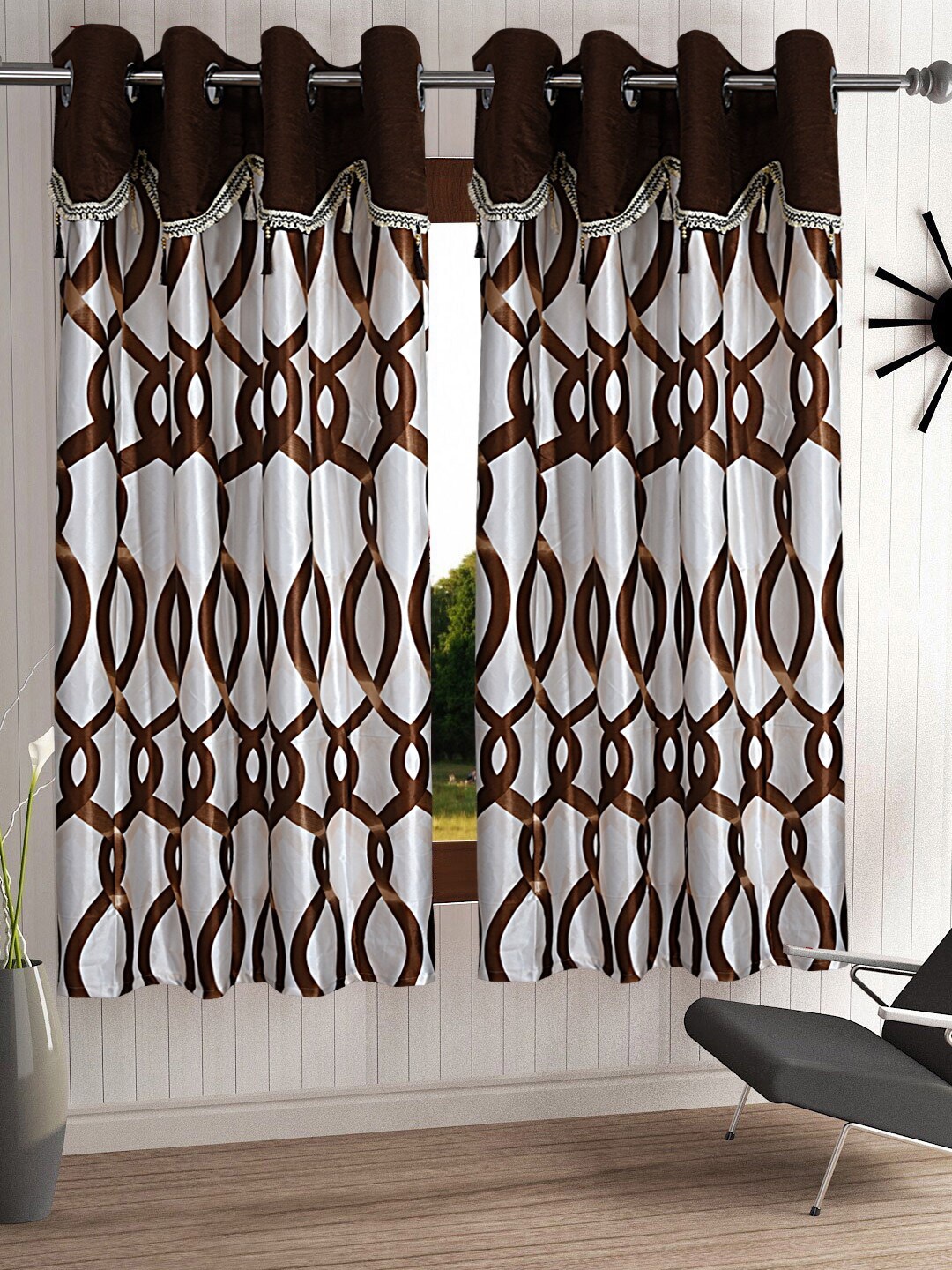 

Cortina Brown & White Set of 2 Geometric Window Curtain