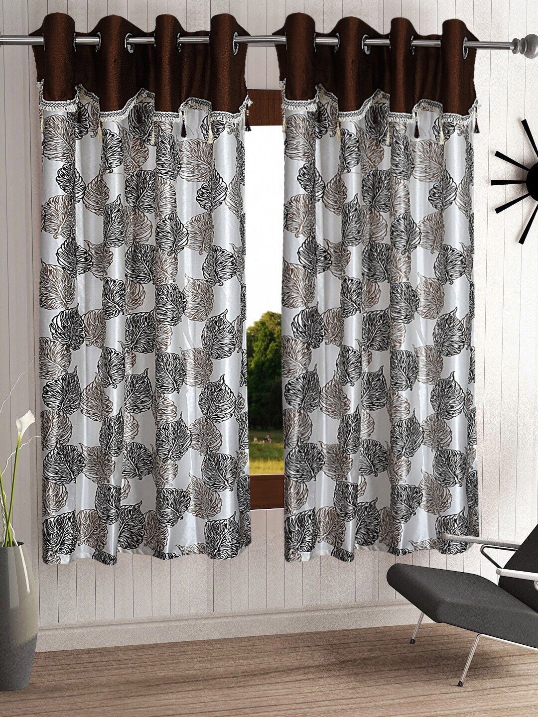 

Cortina Brown & Silver-Toned Fancy Polyester Window Curtain