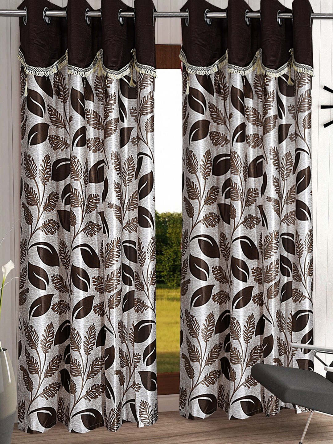 

Cortina Brown & White Set of 2 Floral Long Door Curtain