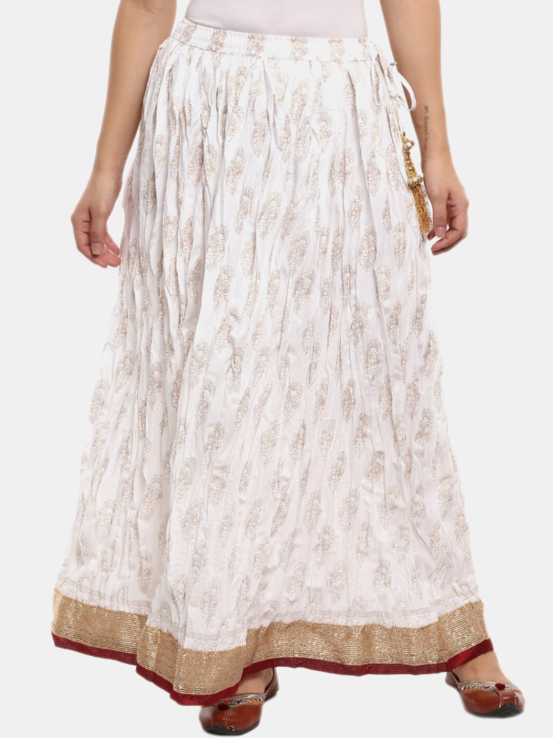 

V-Mart Women White Printed Flared Maxi Skirt