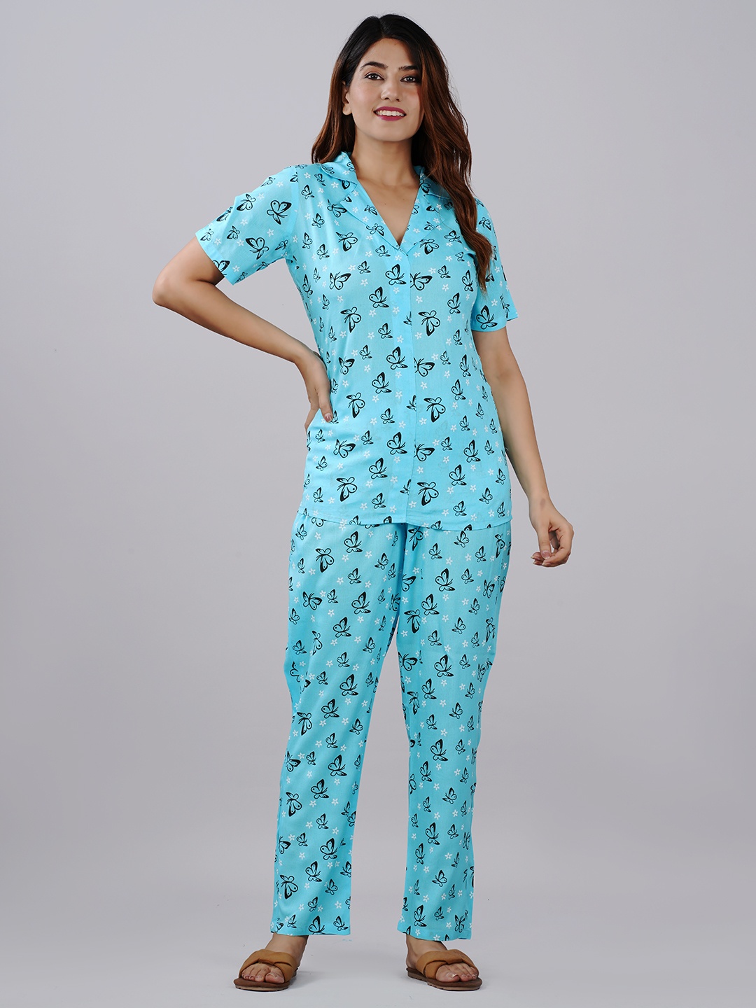 

FABISTA Women Blue & White Printed Night Suit
