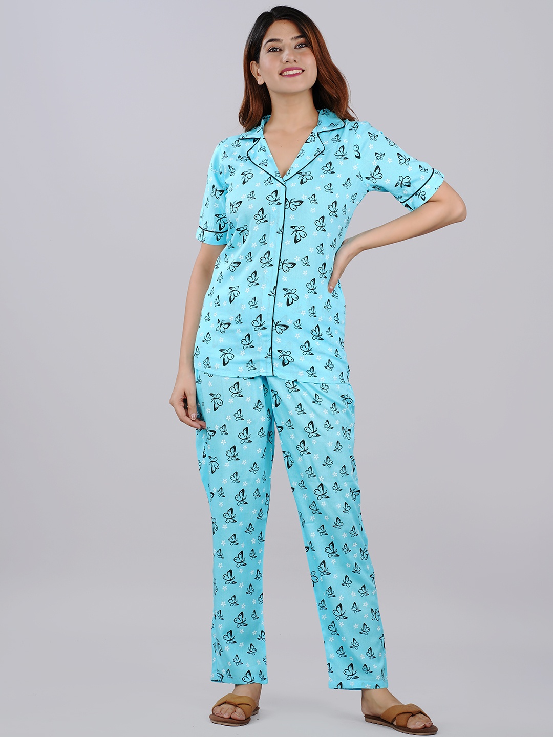 

FABISTA Women Blue & Butterfly Printed Night suit