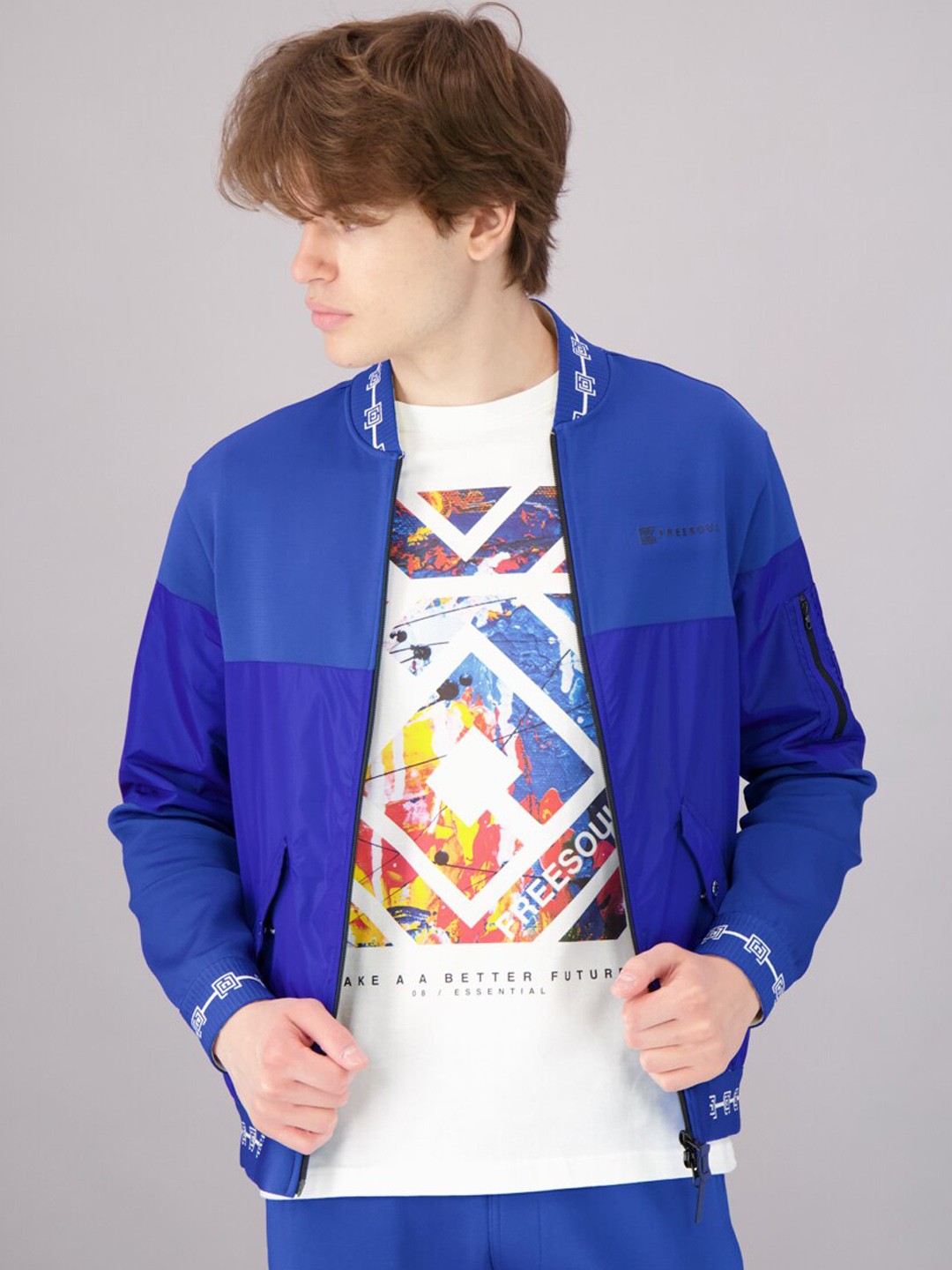 

FREESOUL Men Blue Colourblocked Crop Tailored Jacket