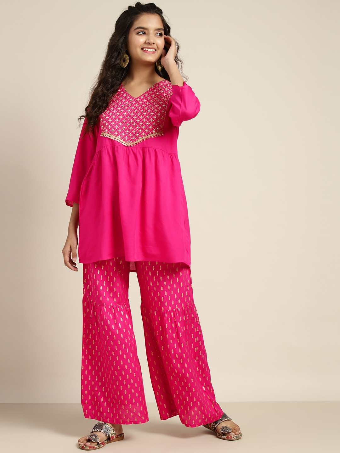 

Sangria Teen Girls Sequinned Yoke Design Ethnic Motifs Print Kurta with Sharara, Fuchsia