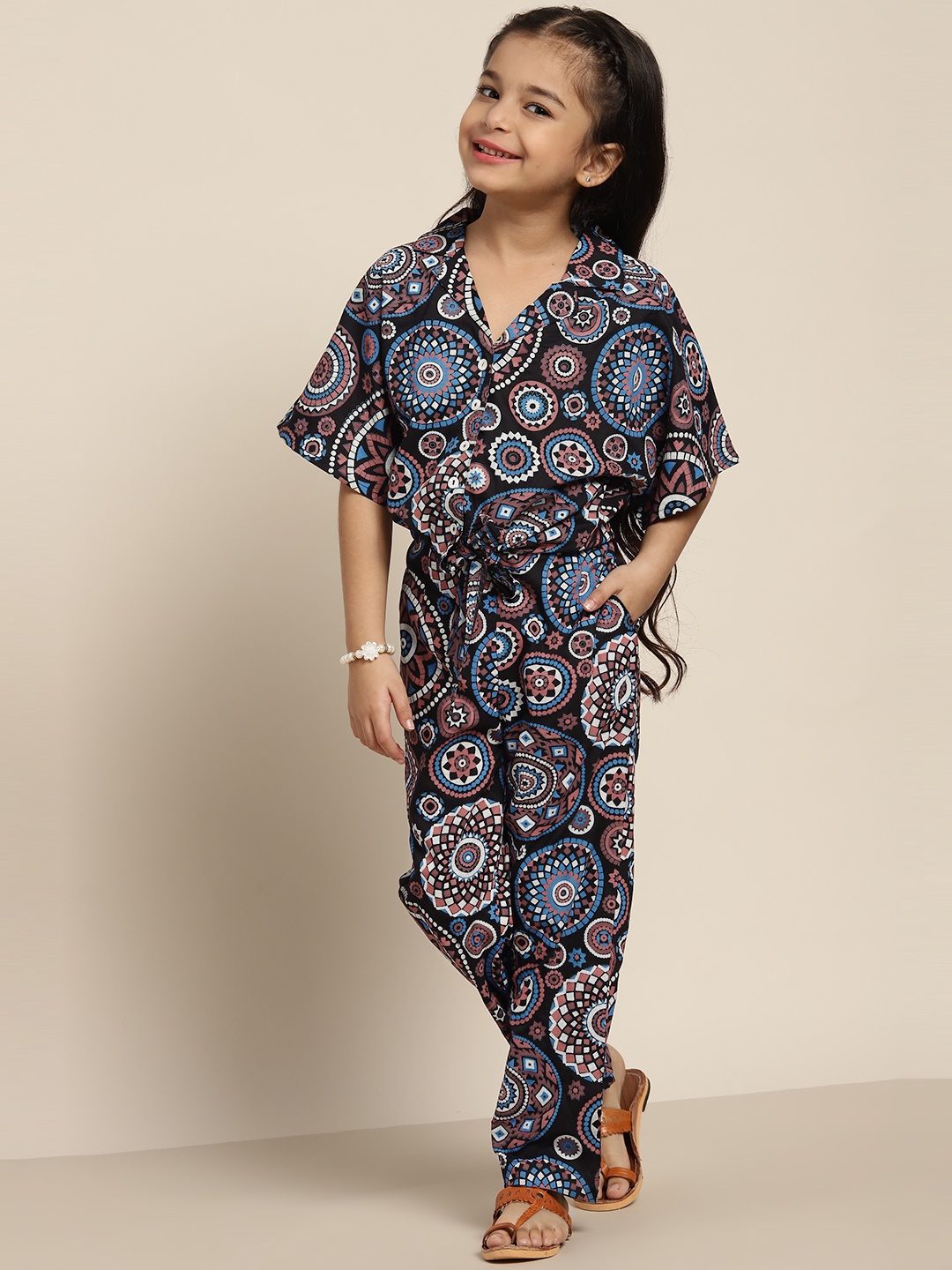 

Sangria Girls Pure Cotton Geometric Print Ethnic Clothing Set, Black