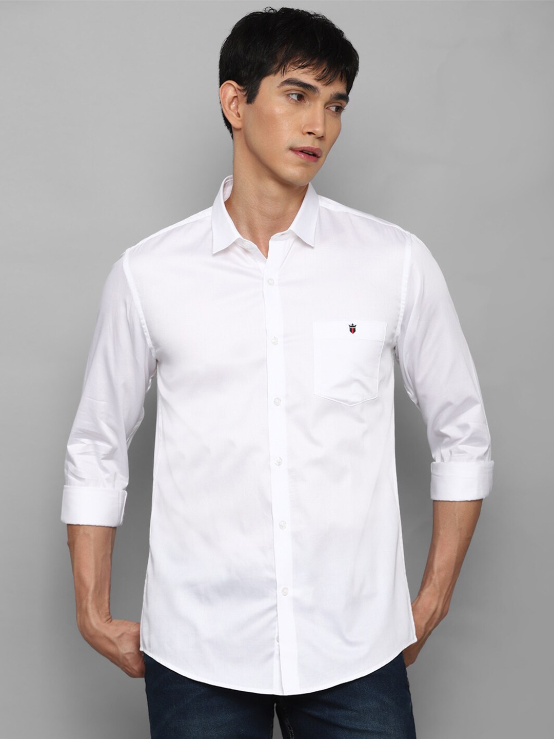 

Louis Philippe Jeans Men White Slim Fit Solid Casual Shirt