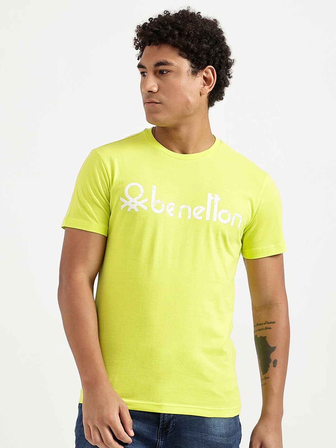 

United Colors of Benetton Men Yellow Brand Logo Printed T-shirt