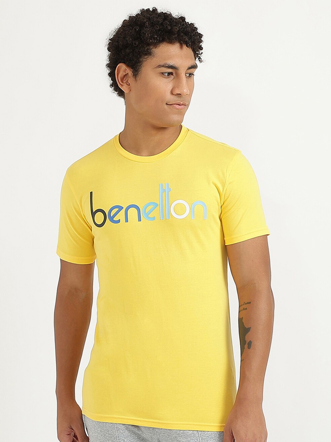 

United Colors of Benetton Men Yellow & Blue Typography Printed T-shirt