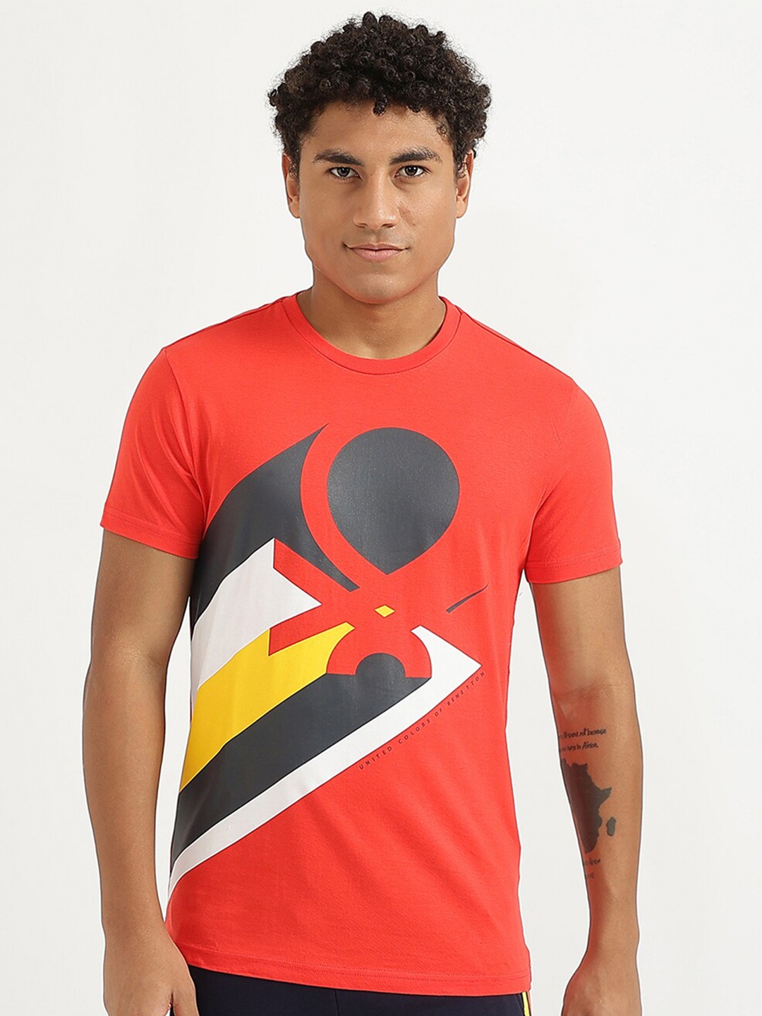 

United Colors of Benetton Men Red & White Brand Logo Printed T-shirt