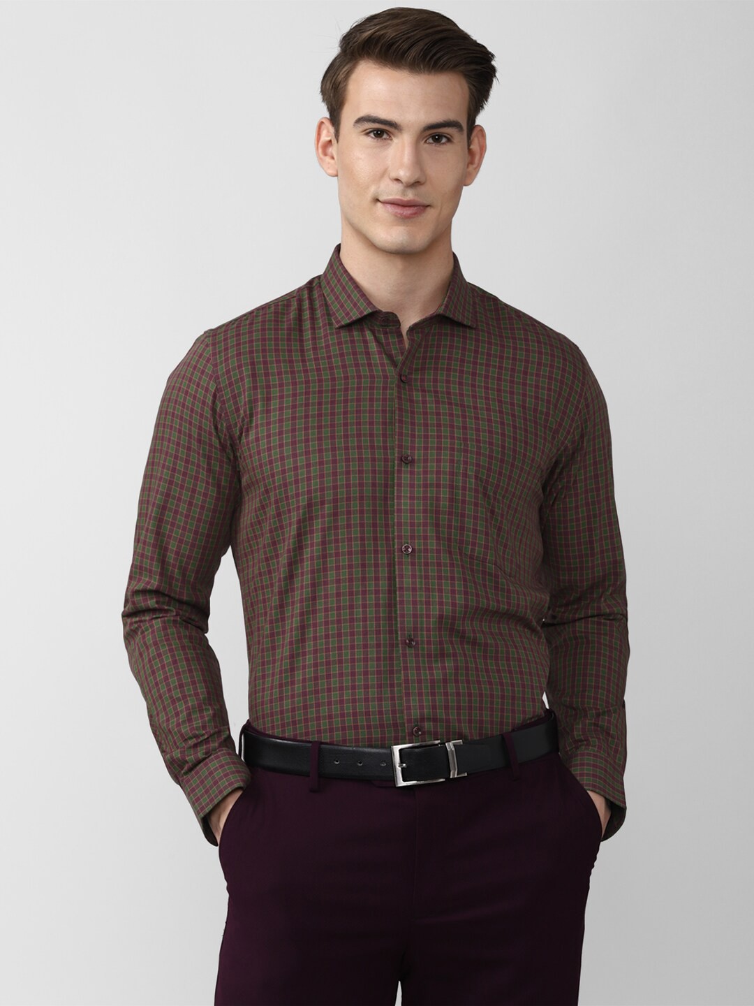 

Peter England Men Brown Regular Fit Checked Formal Shirt