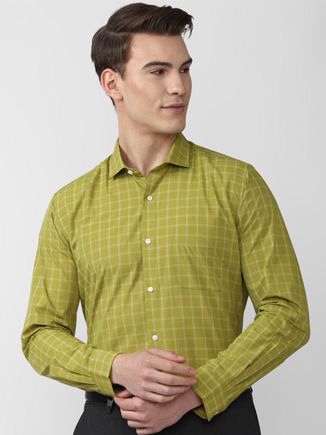 

Peter England Men Olive Green Checked Casual Shirt