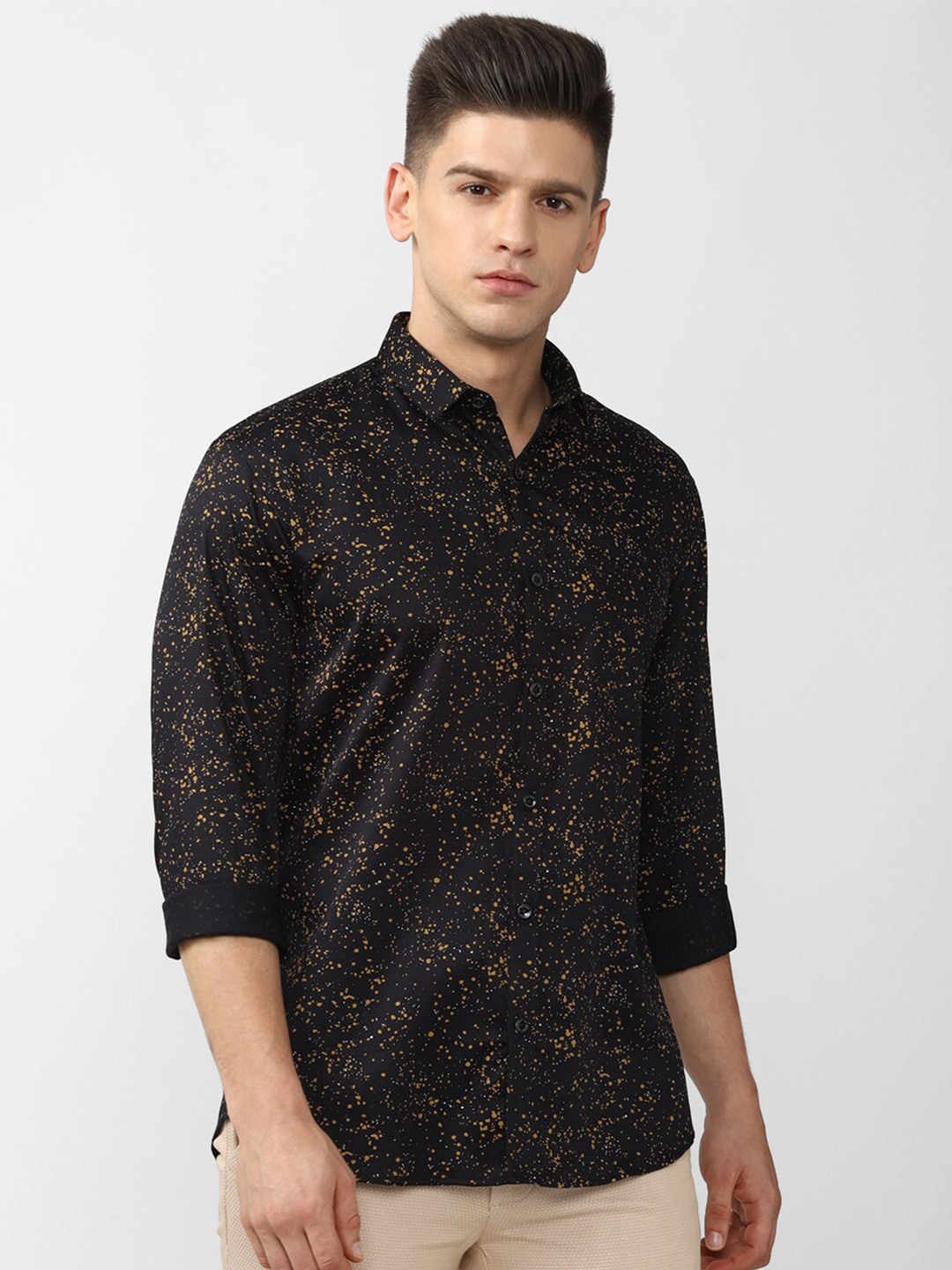 

V Dot Men Black Printed Slim Fit Casual Shirt