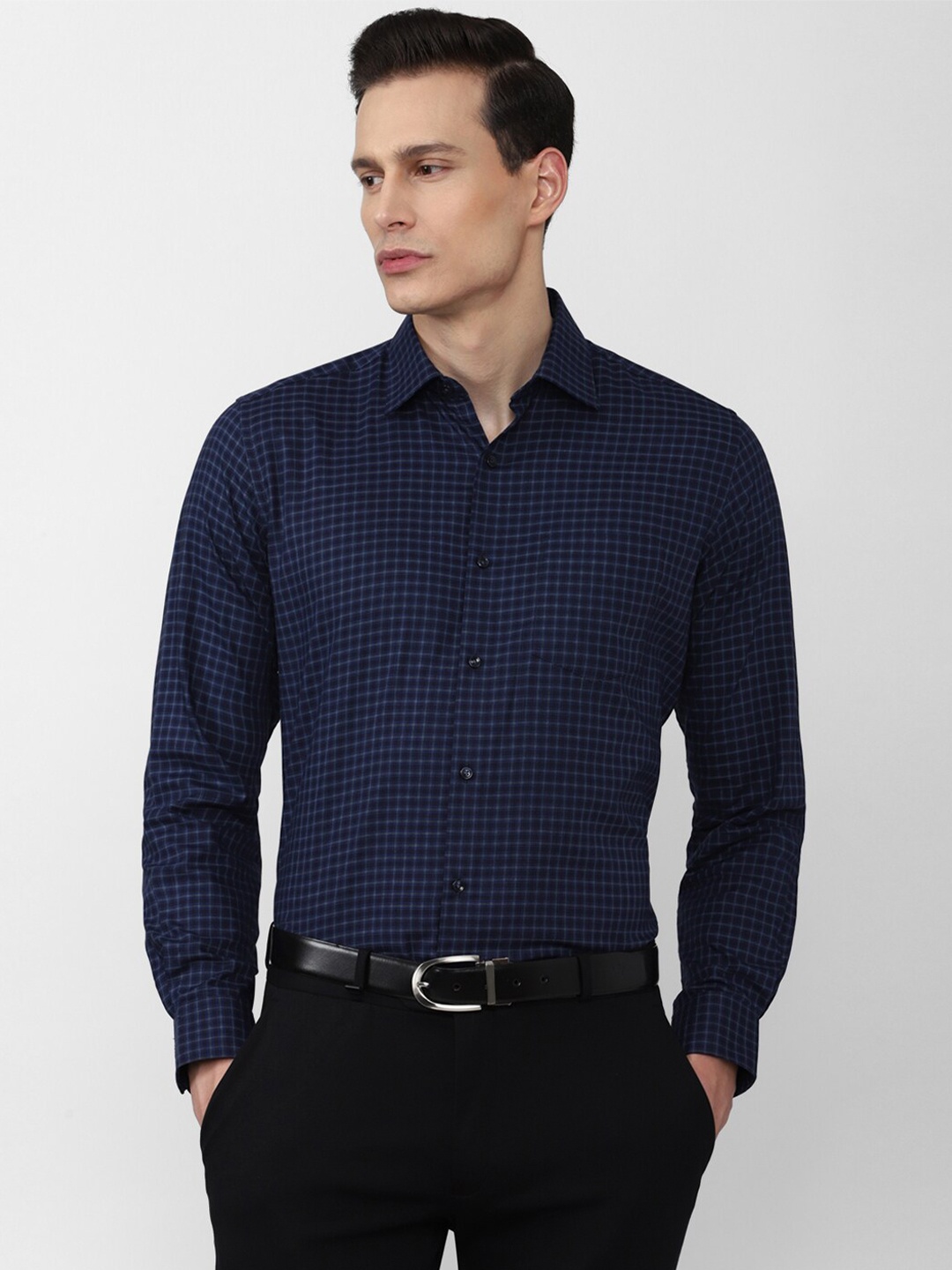 

Van Heusen Men Navy Blue Checked Cotton Formal Shirt