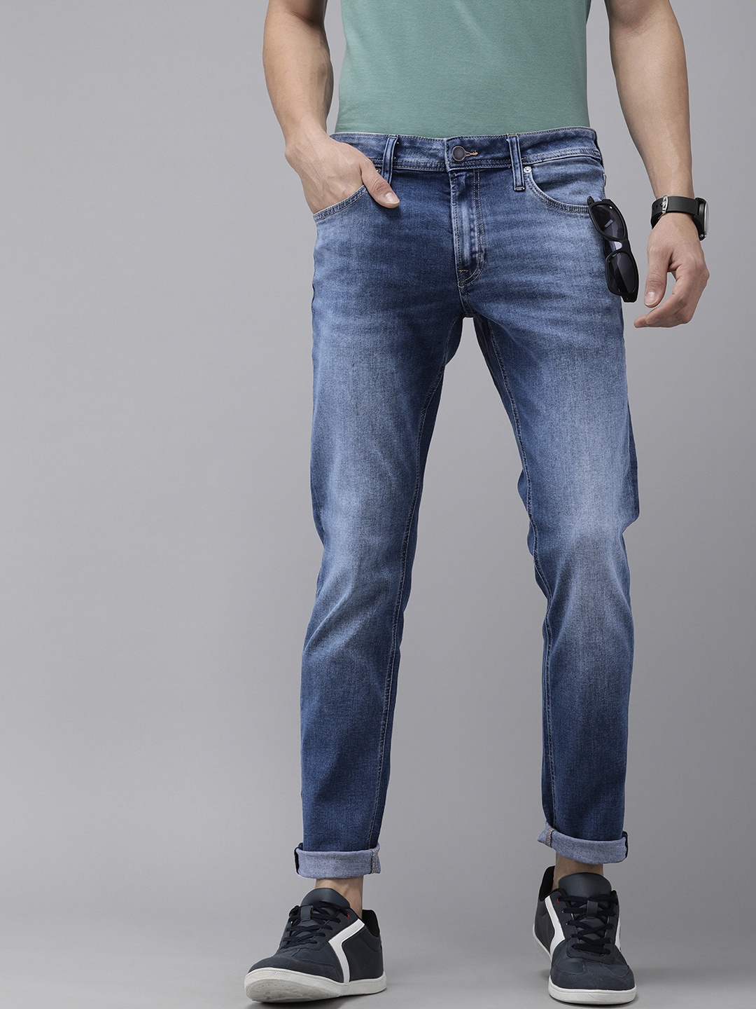 

Jack & Jones Men Blue Glen Slim Fit Low-Rise Light Fade Stretchable Jeans