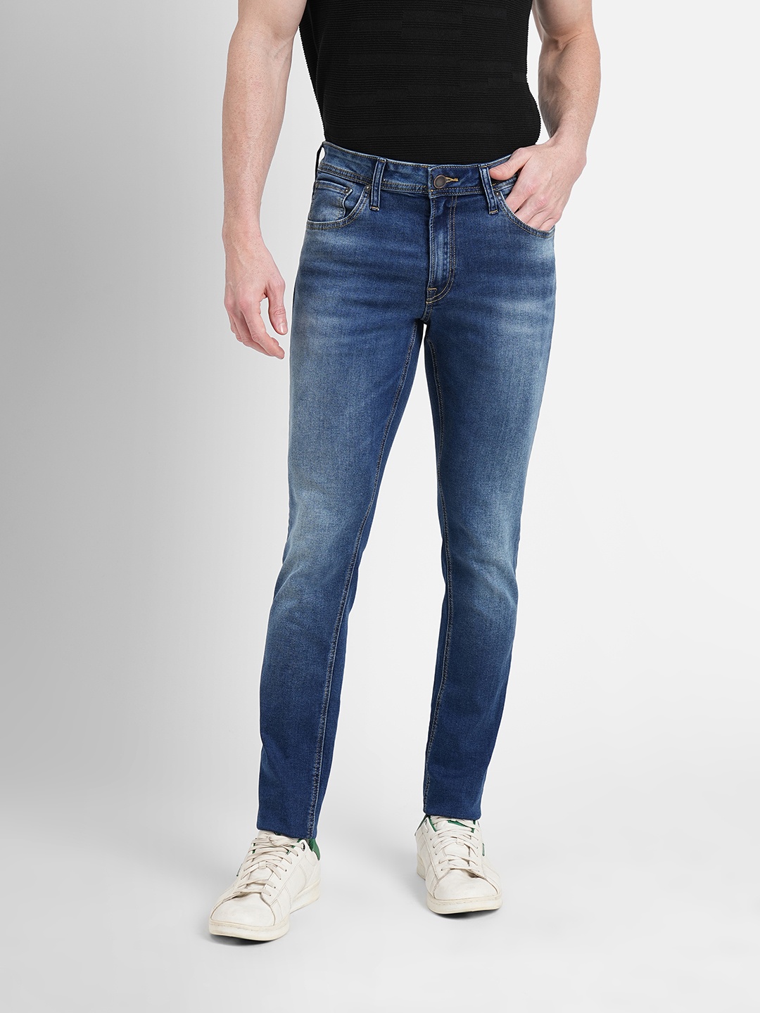 

Jack & Jones Men Glenn Slim Fit Light Fade Low Rise Stretchable Jeans, Navy blue