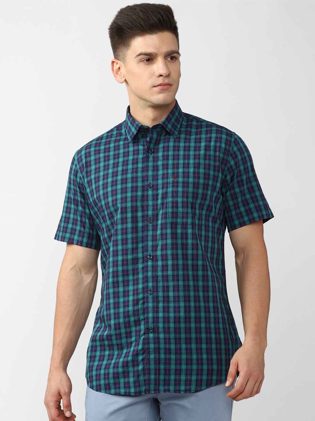 

Van Heusen Sport Men Blue Slim Fit Checked Casual Shirt