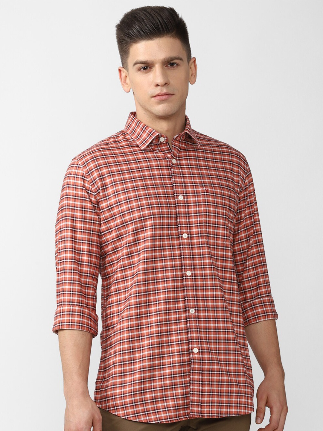 

Van Heusen Sport Men Red Slim Fit Checked Casual Shirt