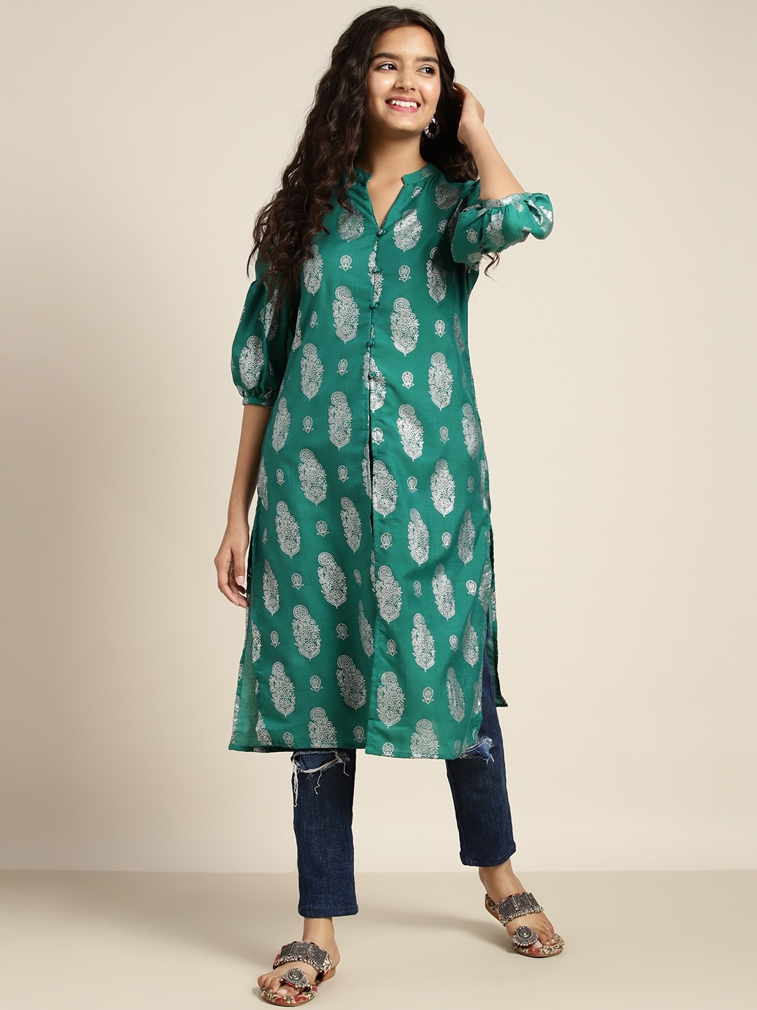 

Sangria Girls Green & Silver Ethnic Motifs Print Straight Kurta