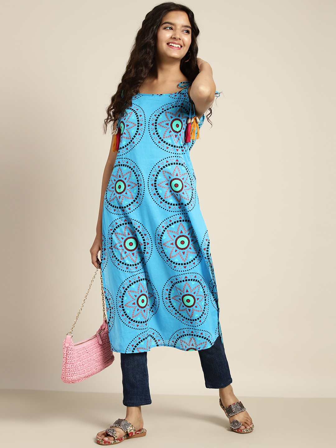 

Sangria Girls Pure Cotton Ethnic Motifs Print Kurta, Blue