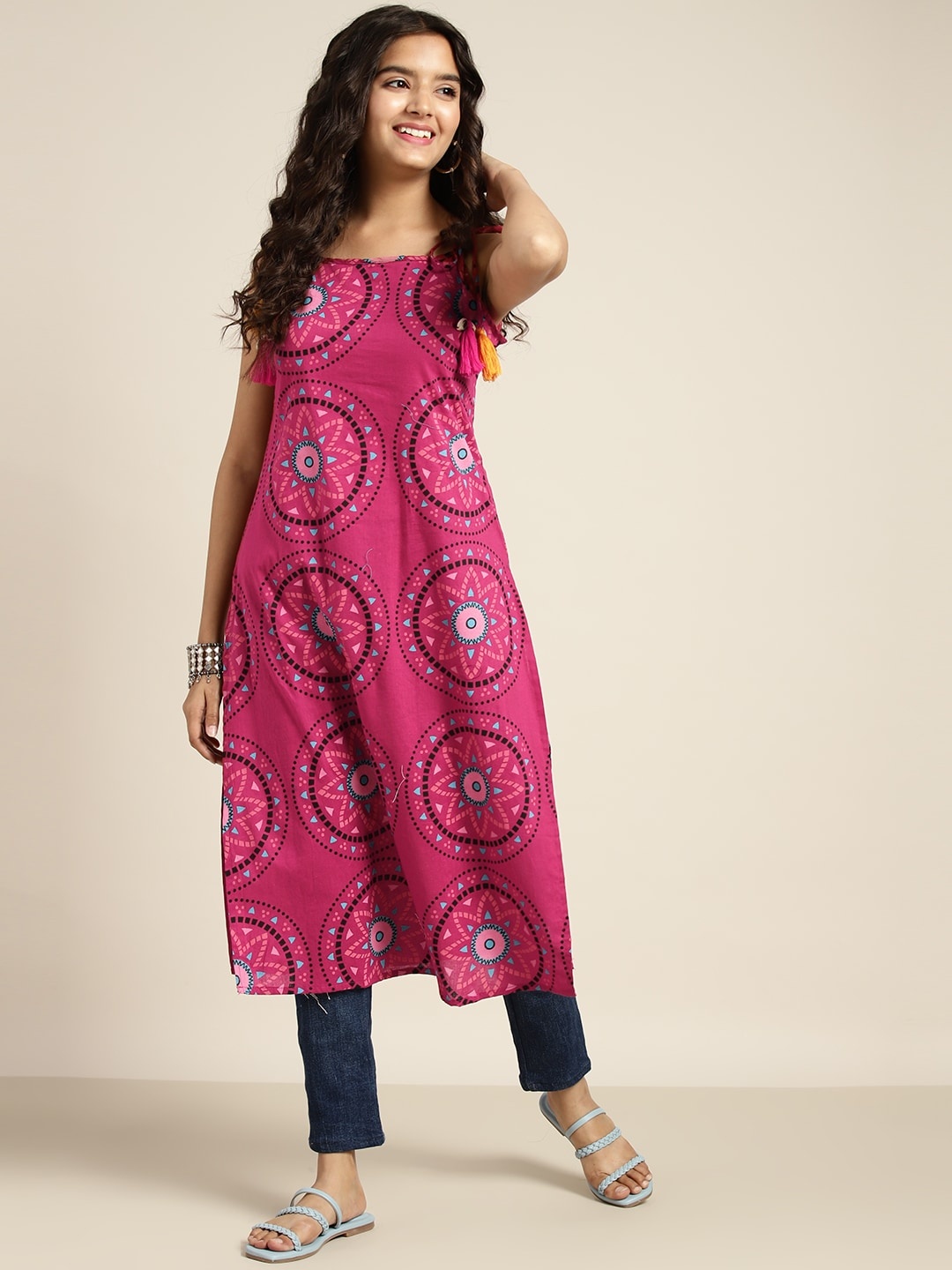 

Sangria Girls Pure Cotton Ethnic Motifs Print Kurta, Pink