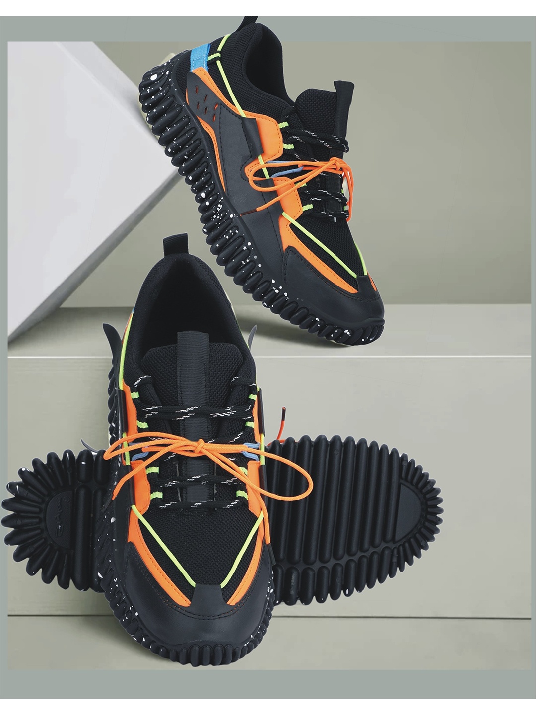 

MANSAMUSA Men Orange Printed Sneakers, Black