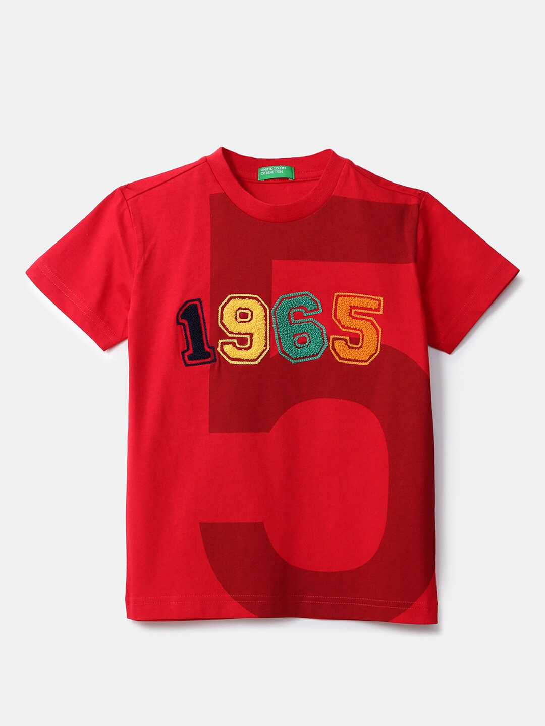 

United Colors of Benetton Boys Red Typography Printed Applique T-shirt