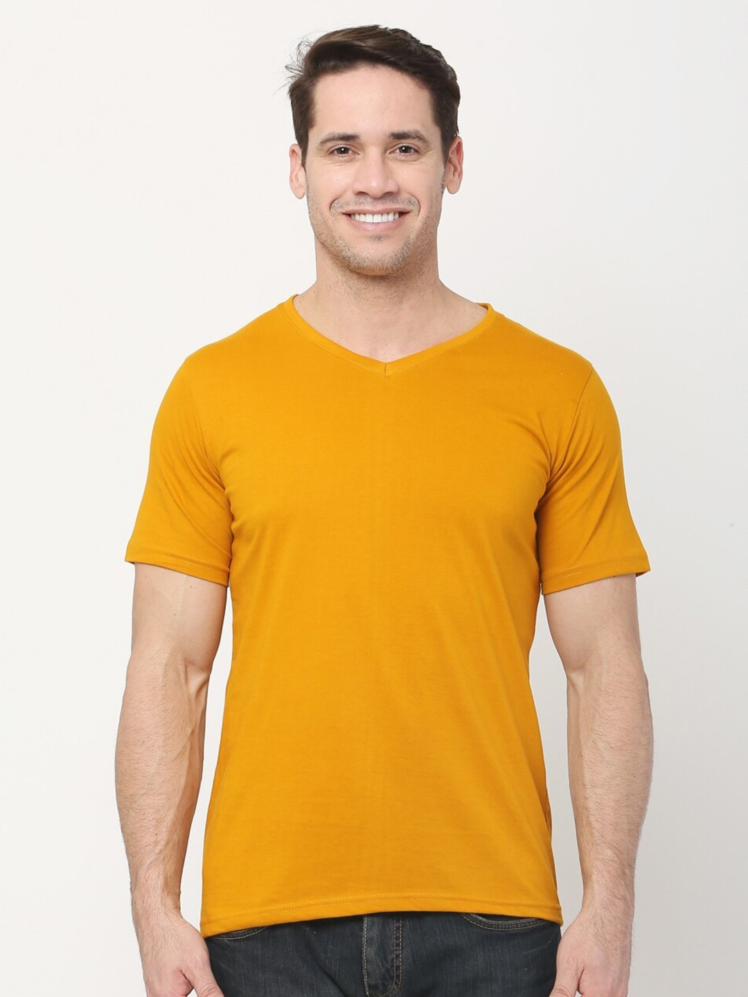 

The Label Bar Men Mustard Yellow V-Neck T-shirt