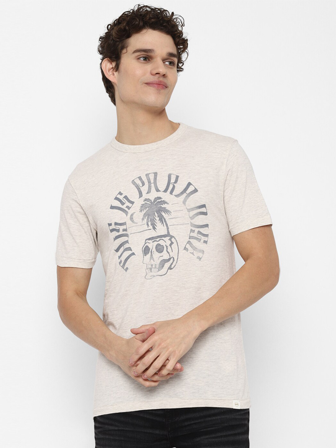 

AMERICAN EAGLE OUTFITTERS Men Beige & Grey Typography Printed Pure Cotton T-shirt