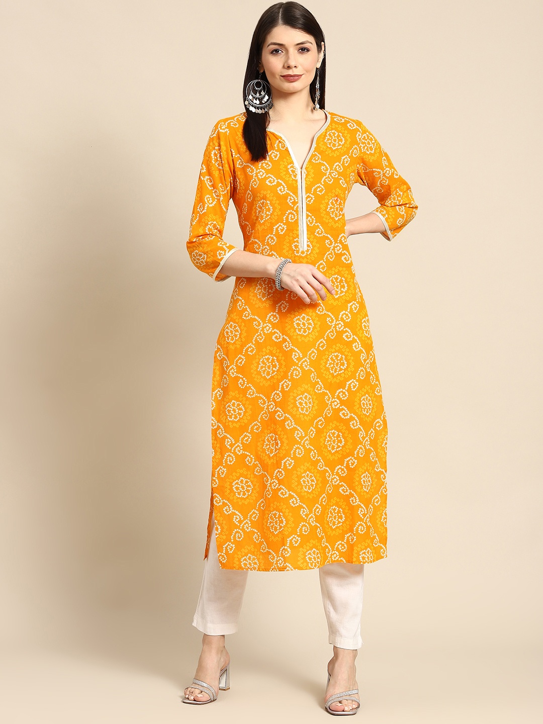 

anayna Women Orange & White Bandhani Printed Pure Cotton Gotta Patti Kurta