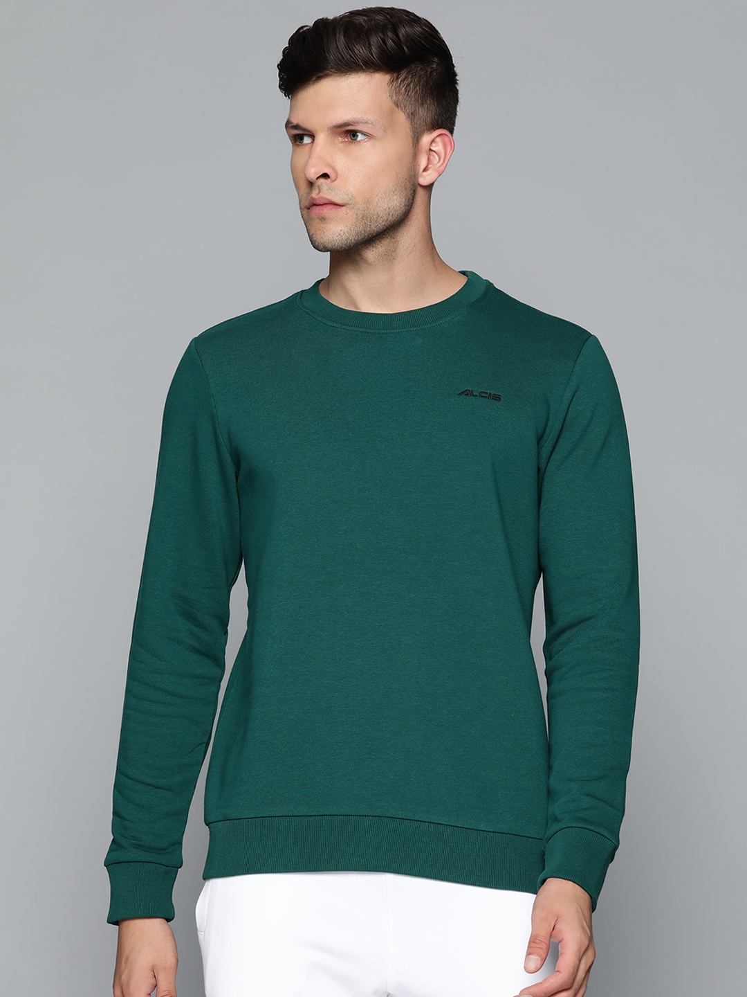 

Alcis Men Green Solid Sweatshirt