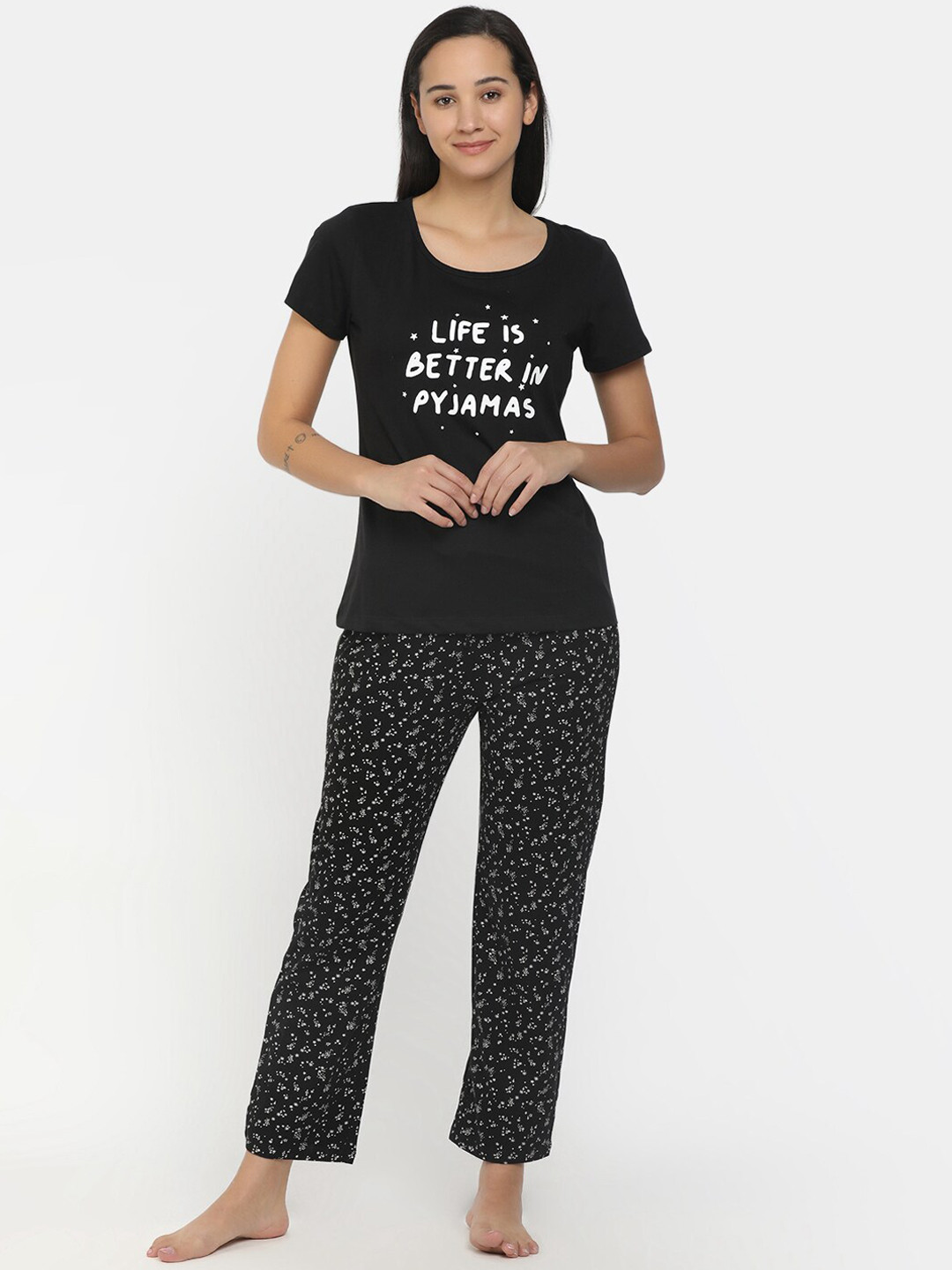 

V-Mart Women Black & White Printed Night suit