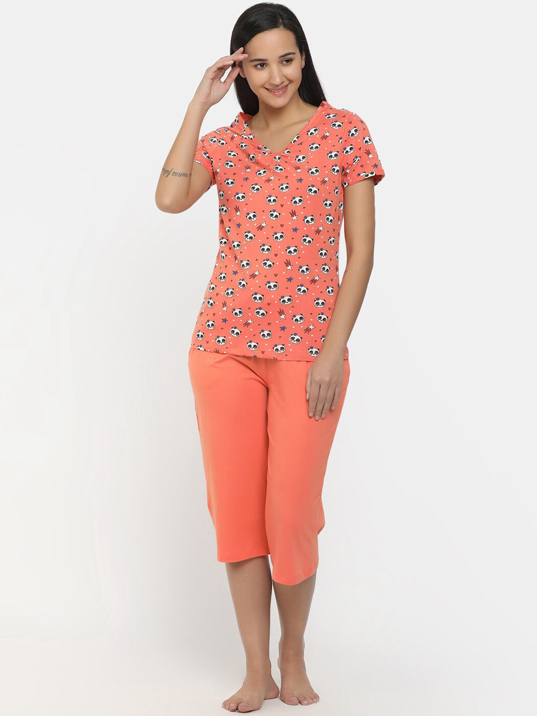 

V-Mart Women Peach-Coloured & White Printed Night suit