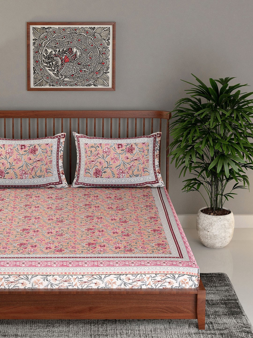 

EK BY EKTA KAPOOR Mughal Jaal Screen Print 120 TC King Bedsheet with 2 Pillow Covers, Peach
