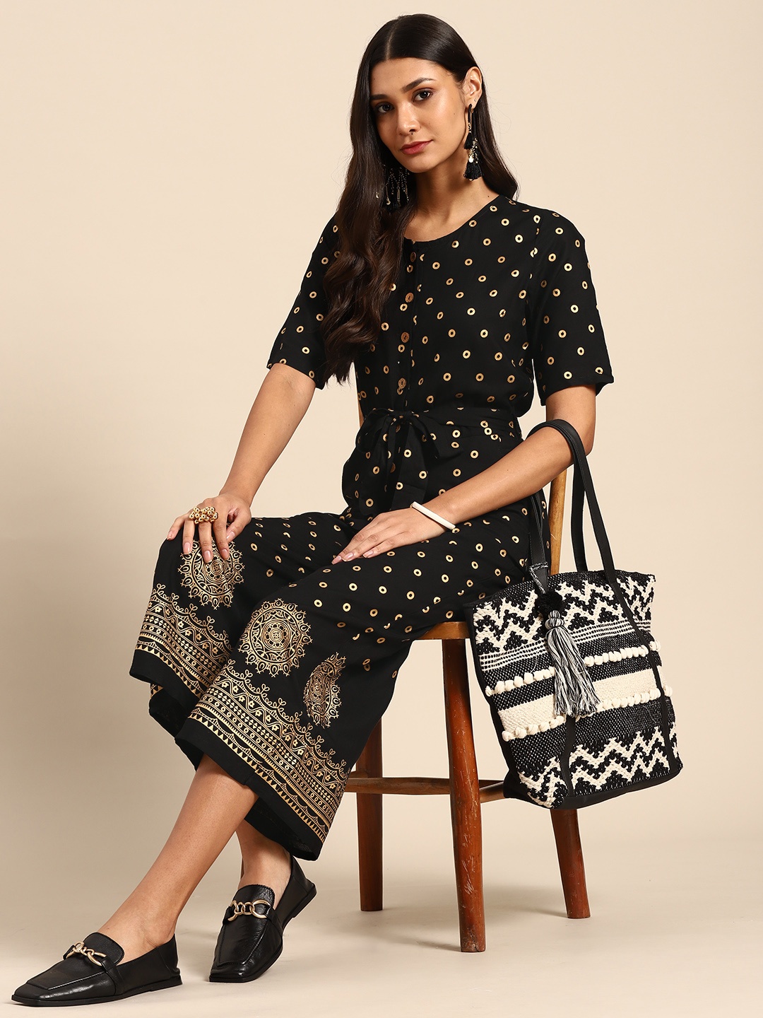 

Sangria Black & Gold-Toned Printed Culotte Jumpsuit